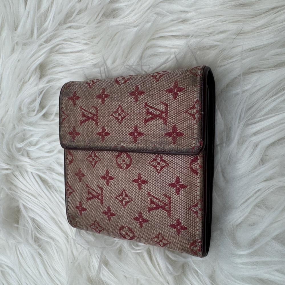 Louis Vuitton Min Lin Wallet